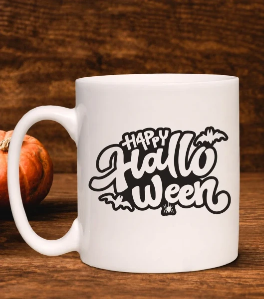 Kubek Happy Halloween na drewnianym tle