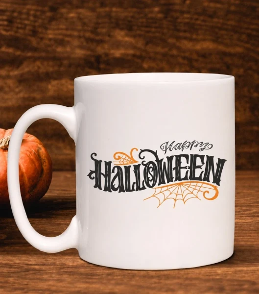 Kubek Happy Halloween na drewnianym tle
