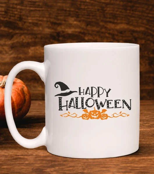 Kubek Happy Halloween na drewnianym tle