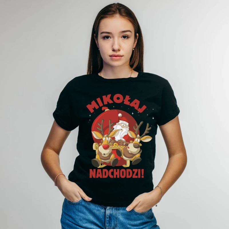 Koszulka Damska T-Shirt Świąteczna Mikołaj Nadchodzi