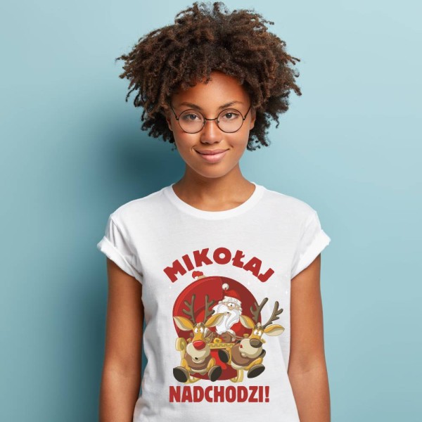 Koszulka Damska T-Shirt Świąteczna Mikołaj Nadchodzi