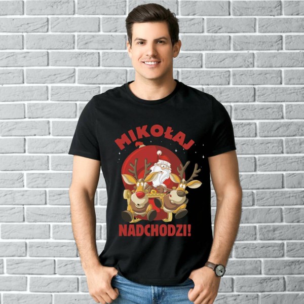 Koszulka Męska T-Shirt Świąteczna Mikołaj Nadchodzi