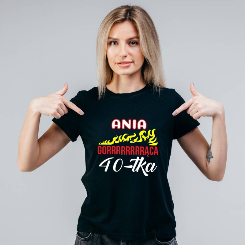 Koszulka Damska T-Shirt Urodzinowa Na Prezent  Gorąca 40-tka