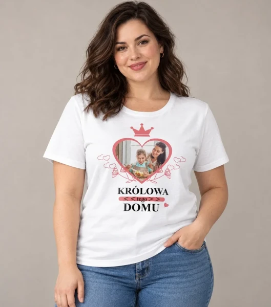 Koszulka Na Dzień Mamy Królowa Tego Domu – miniatura 1000 × 1134