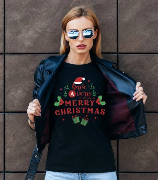 Koszulka Damska Merry Christmas na modelce