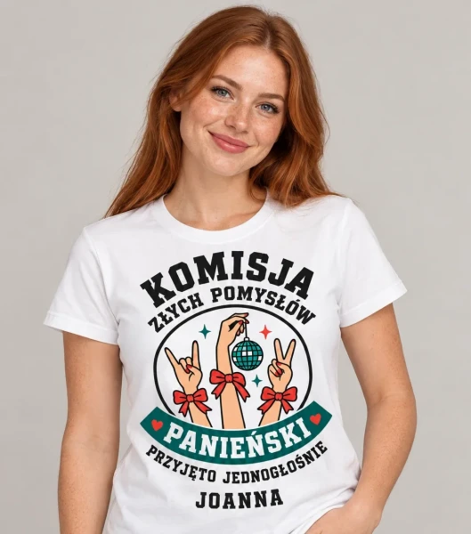 Koszulka na panieński „Komisja Złych Pomysłów” z imieniem – biała na modelce
